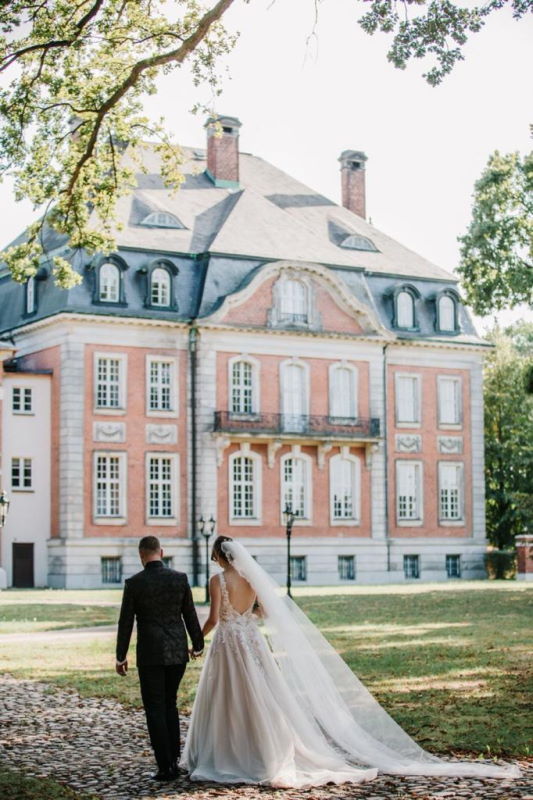 Schloss Karow Außenbereich Frühjahr